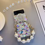 For Samsung Galaxy Z Flip 5 4 3 5G F7110 F7070 Luxury Crystal Stand Diamond Pearl Wrist Phone Case Cover